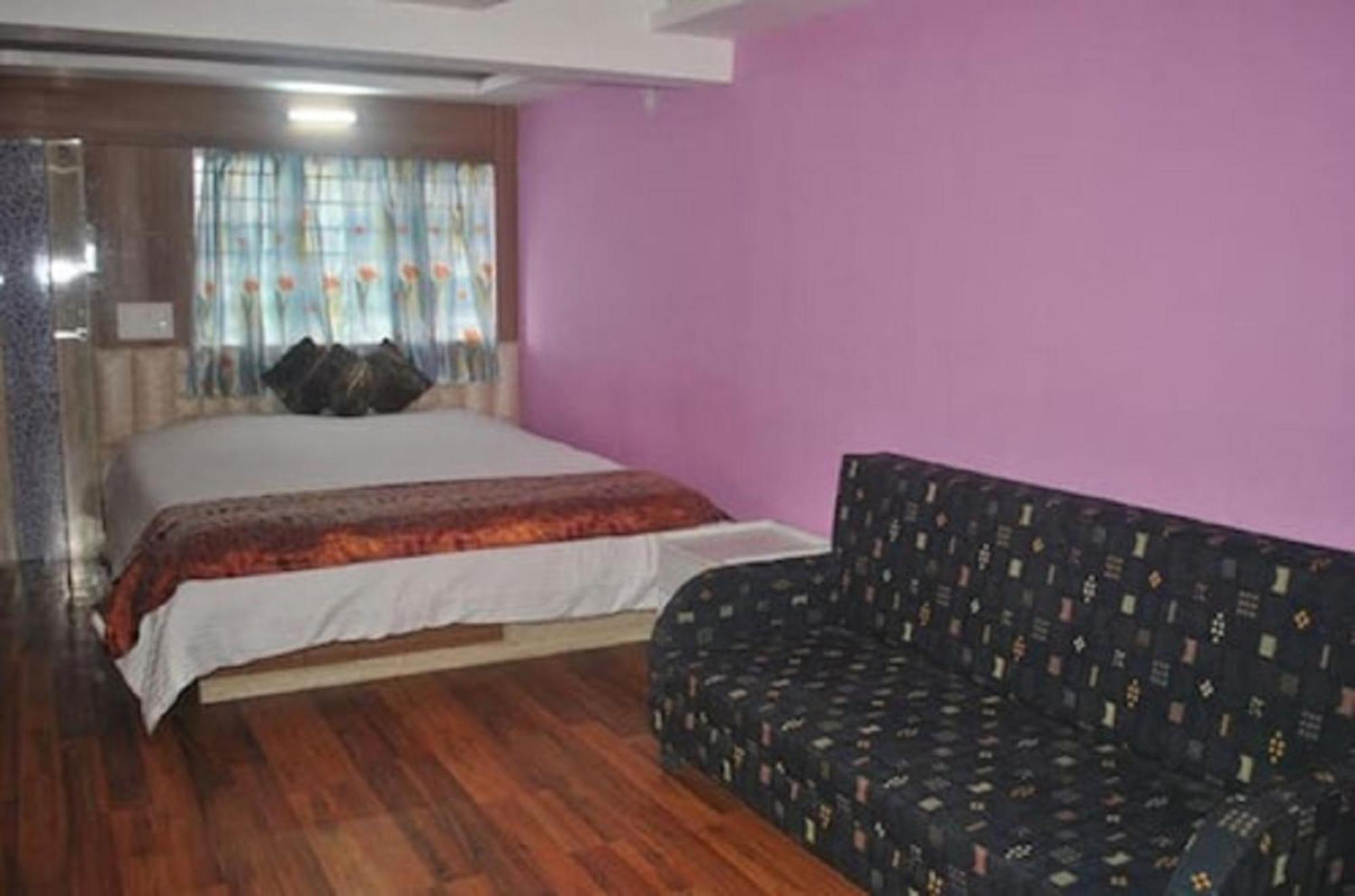 Grg Broadway Mall Road Darjeeling By Royal Collection Hotel エクステリア 写真